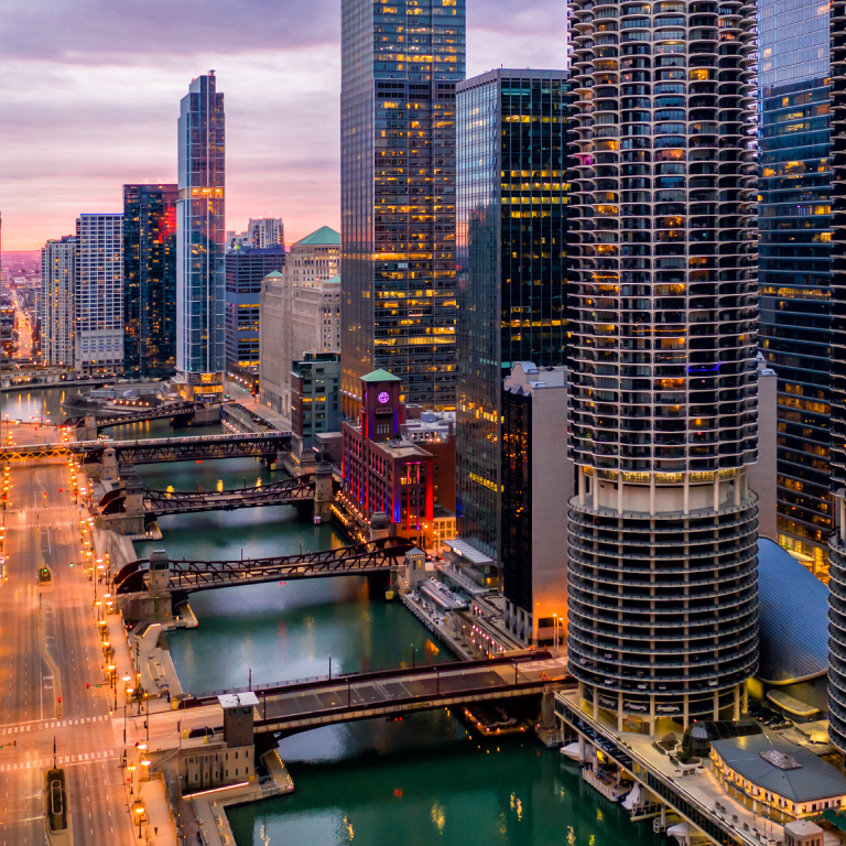 Riverside view of the Chicago skyline.
